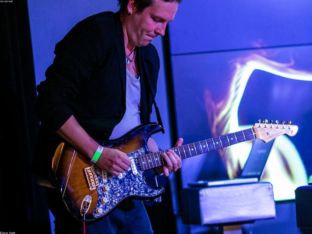 ការយល់ដឹងអំពីវប្បធម៌កាស៊ីណូផ្ទាល់